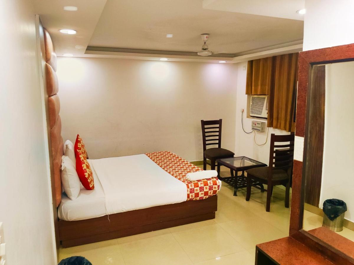 Hotel De Tark Near Igi Airport Delhi New Delhi Exterior photo